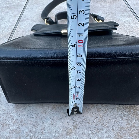 cacharel black leather crossbody - Picture 11 of 16